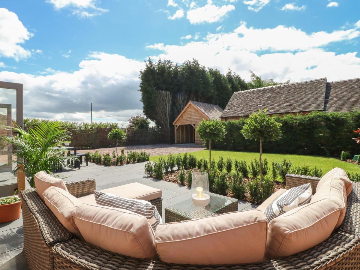 Upper Barn Villa Стафорд Екстериор снимка