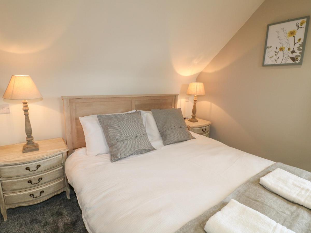 Upper Barn Villa Стафорд Екстериор снимка