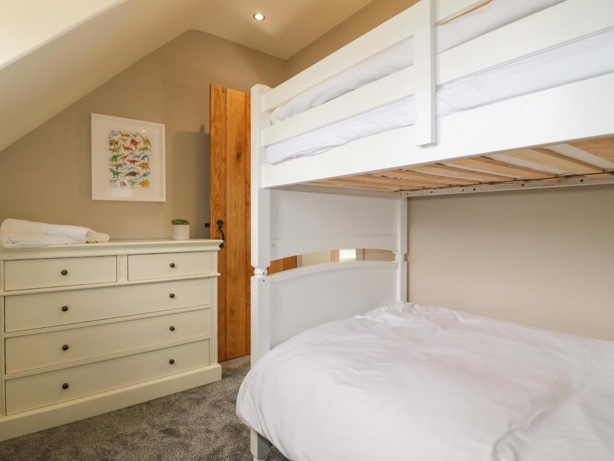 Upper Barn Villa Стафорд Екстериор снимка